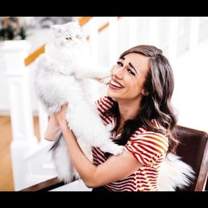 Meet your Posher, Kira